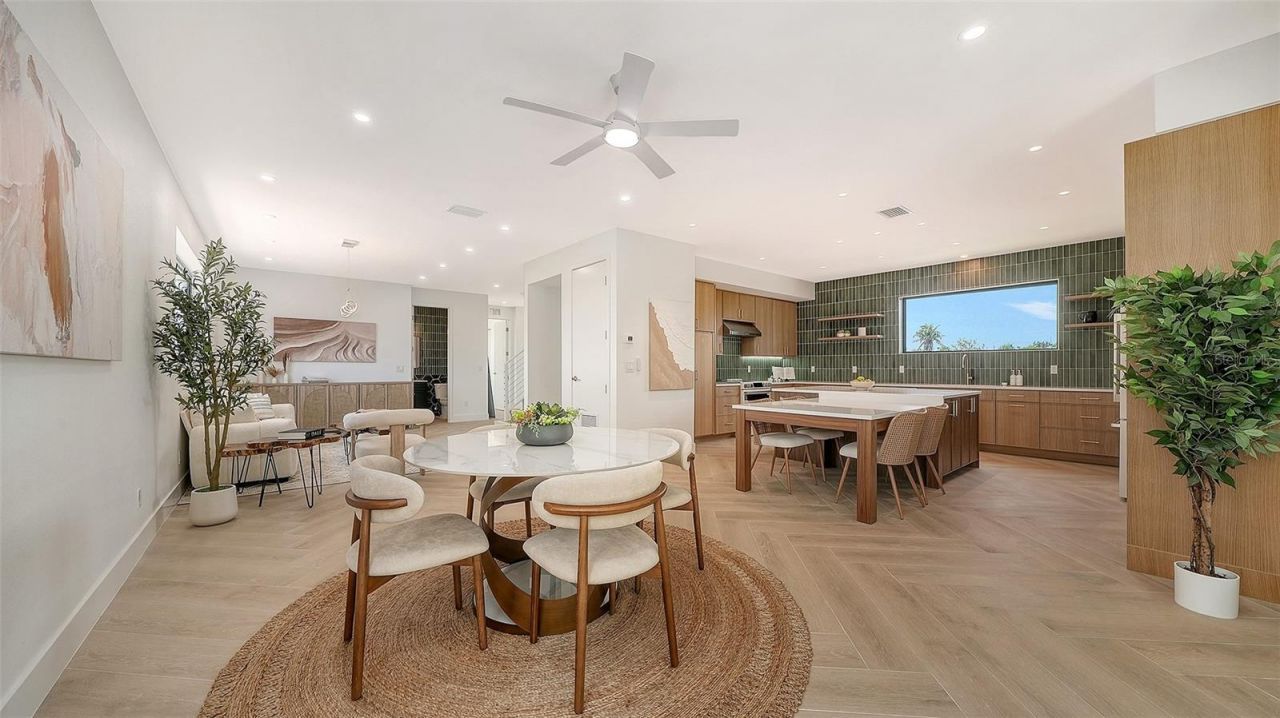 2908 Avenue B, Bradenton Beach, FL 34217 Photo