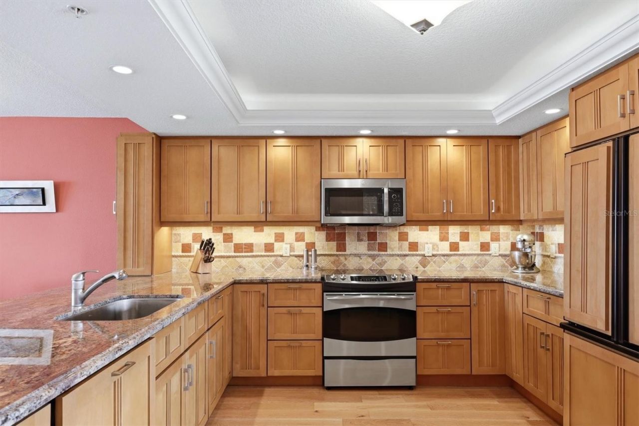 4545 Gulf Of Mexico Drive, Unit 311, Longboat Key, FL 34228 Photo