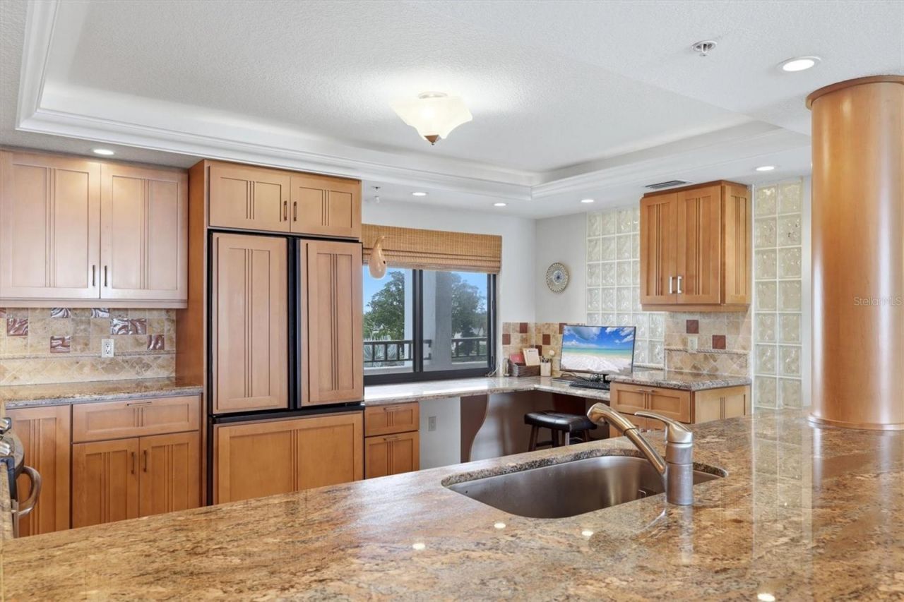 4545 Gulf Of Mexico Drive, Unit 311, Longboat Key, FL 34228 Photo