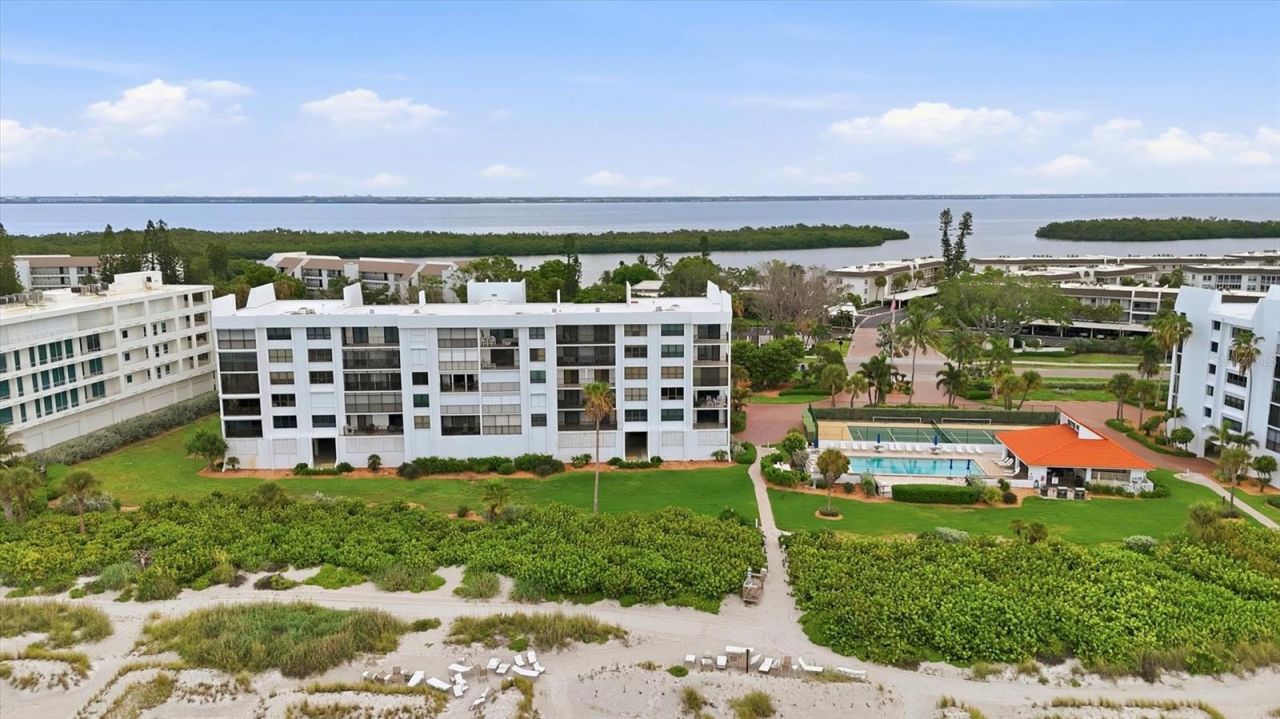 4545 Gulf Of Mexico Drive, Unit 311, Longboat Key, FL 34228 Photo