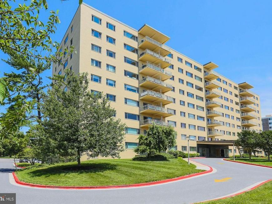 7121 Park Heights Avenue, Unit 401, Baltimore, MD 21215 Main Photo