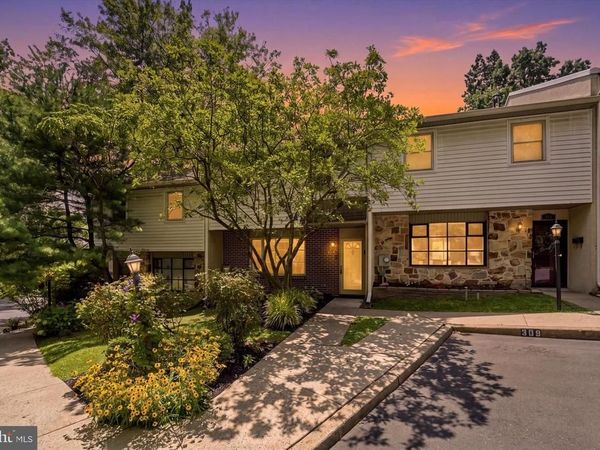 310 WOODSIDE CIRCLE , DRESHER, PA 19025