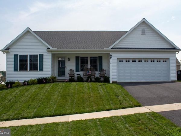 110 CREEKSIDE DRIVE, NEW PROVIDENCE, PA 17560