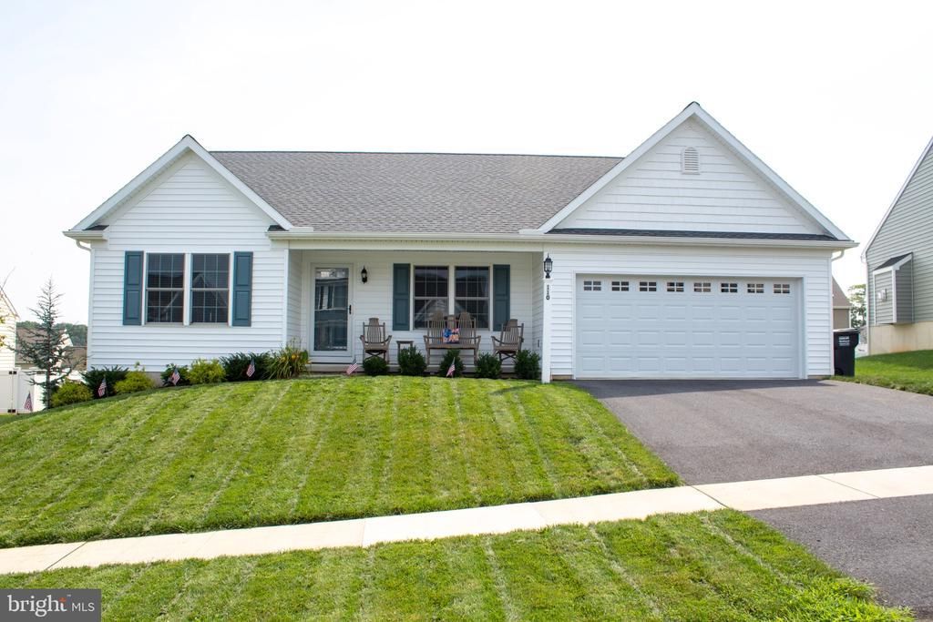 110 CREEKSIDE DRIVE, NEW PROVIDENCE, PA 17560