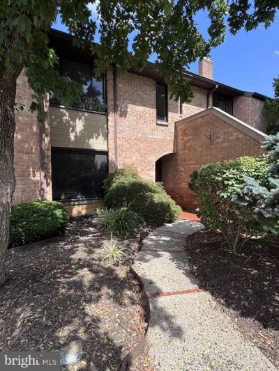 154 WOODGATE LANE, PAOLI, PA 19301