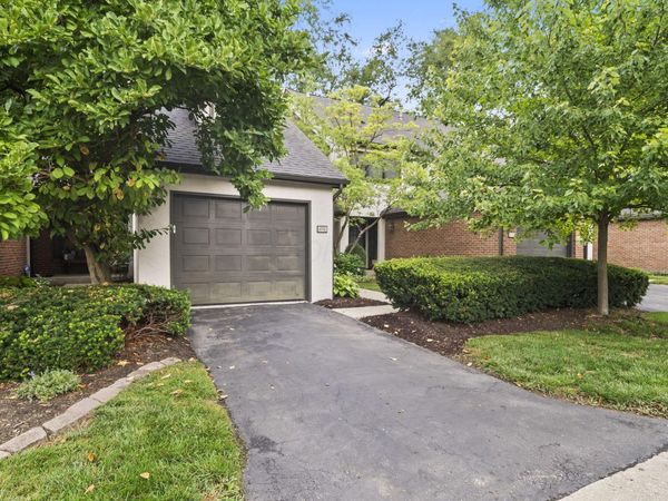 6752 Willow Grove Place E, Dublin, OH 43017