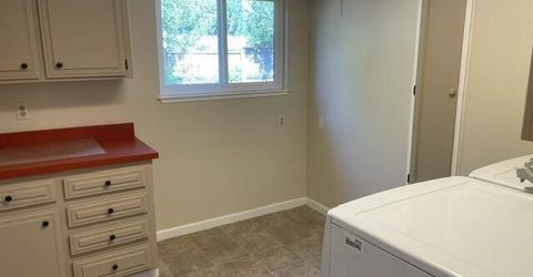 540 S Richmond Avenue, Carson City, NV 89703 Photo