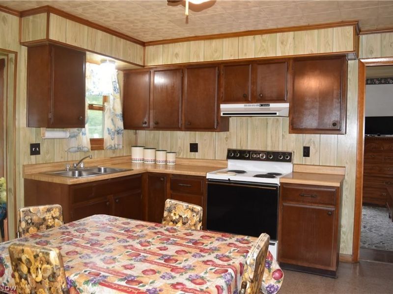 64 Township Rd 1098, Dillonvale, OH 43917 Photo 2