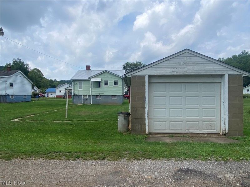 64 Township Rd 1098, Dillonvale, OH 43917 Photo 3