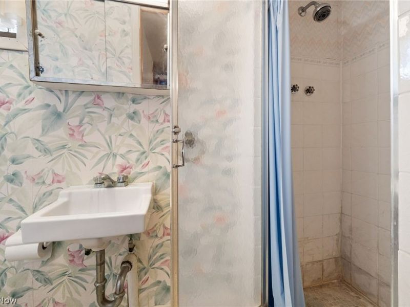 5701 Wichita Avenue, Cleveland, OH 44144 Photo 28