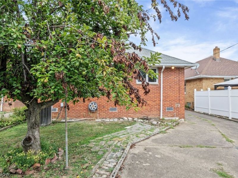 5701 Wichita Avenue, Cleveland, OH 44144 Photo 35