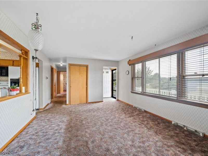 6990 Edison Street NE, Hartville, OH 44632 Photo 12