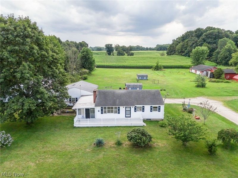 6990 Edison Street NE, Hartville, OH 44632 Photo 3
