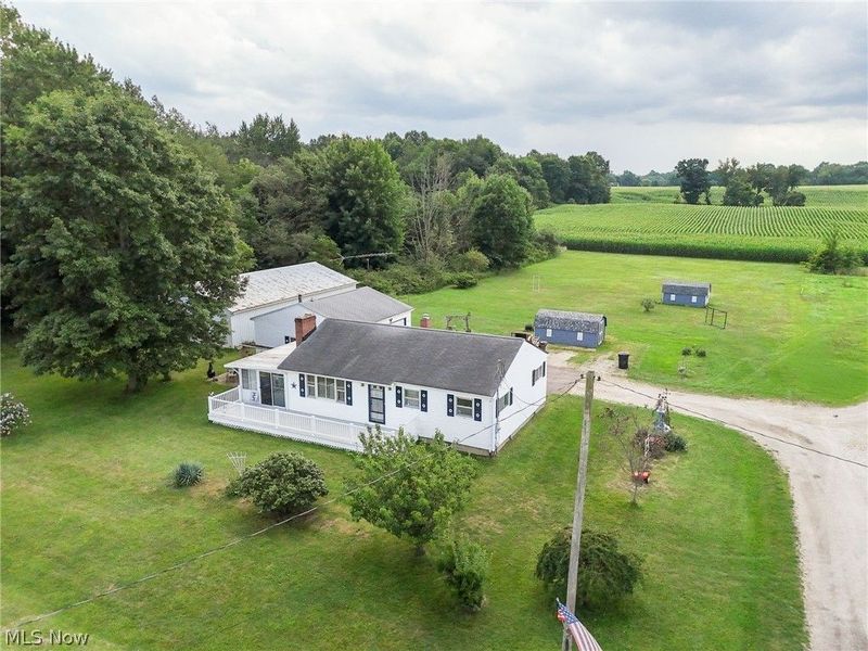 6990 Edison Street NE, Hartville, OH 44632 Photo 4