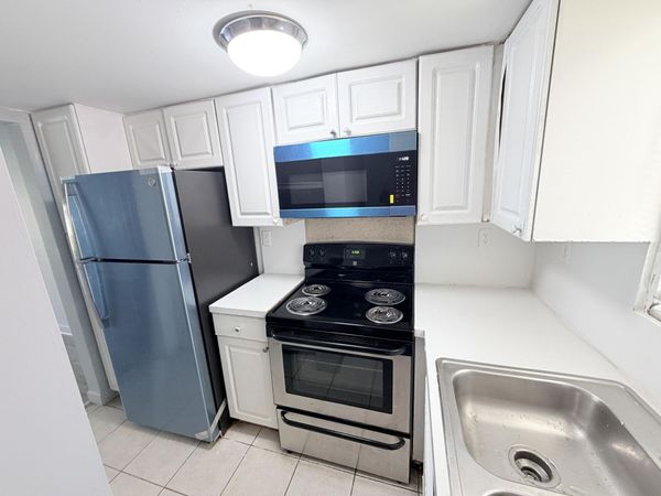 1501 CRESCENT Circle, Unit C19, Lake Park, FL 33403
