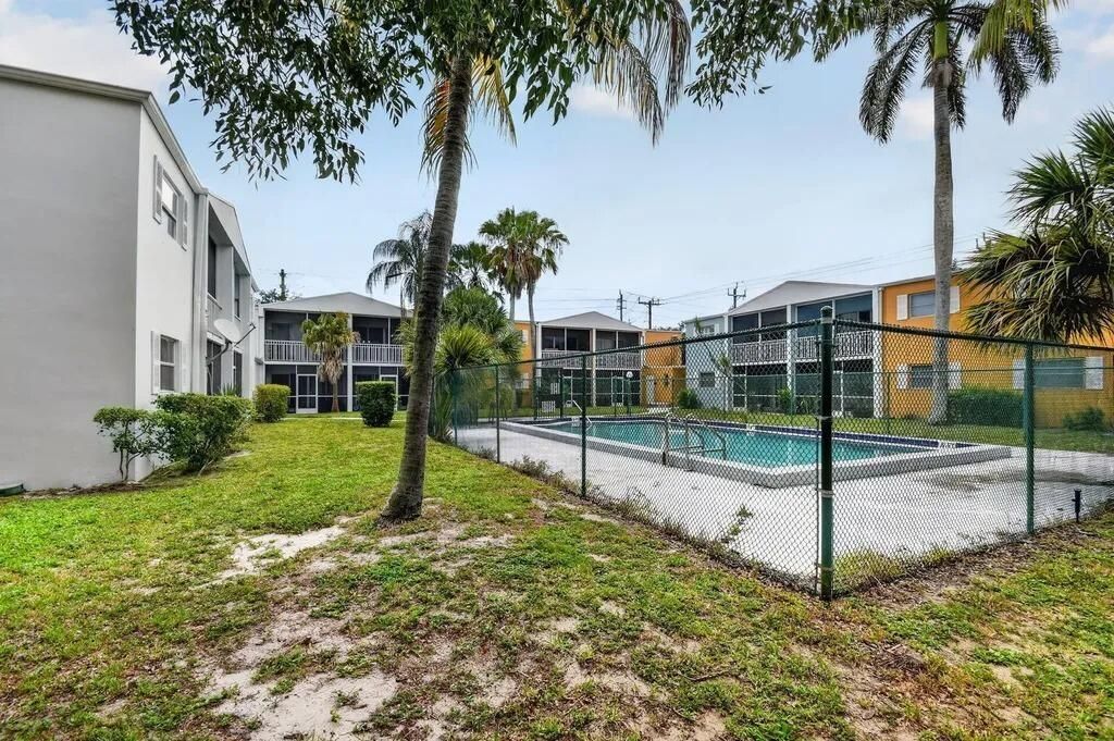 1501 Crescent Circle, Unit C19, Lake Park, FL 33403 Photo