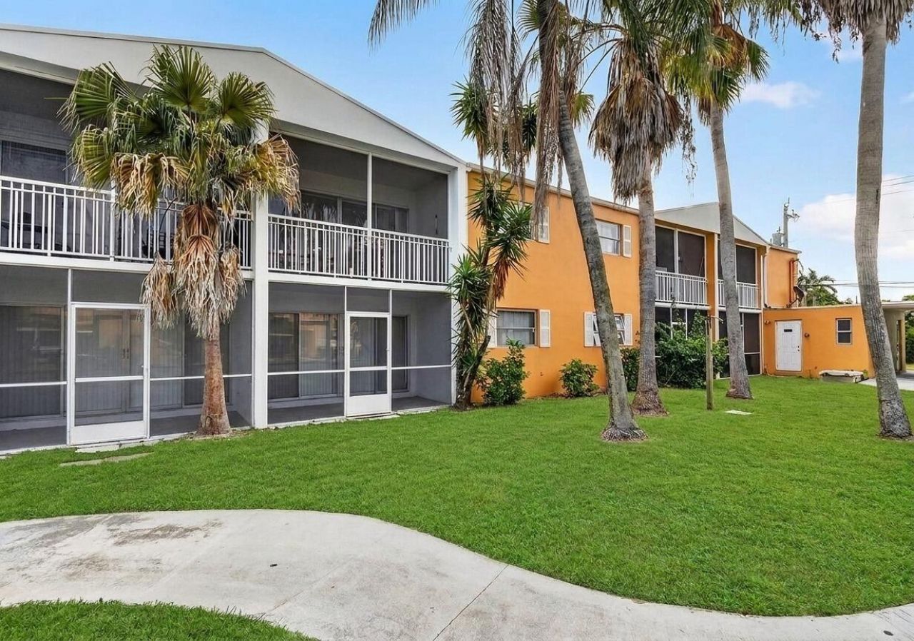1501 Crescent Circle, Unit C19, Lake Park, FL 33403 Photo