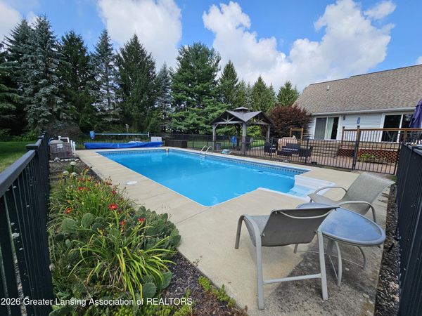 2276 White Pine Drive, Williamston, MI 48895