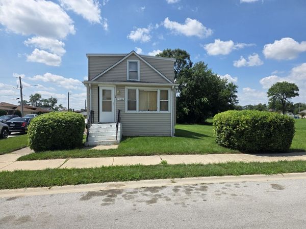15144 9th Avenue , Phoenix, IL 60426