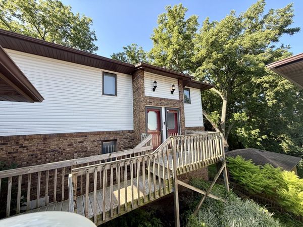 8504 Ridgewood Road , Unit 602, Rock Island, IL 61201