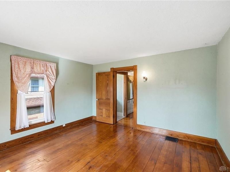 121 E Main Street, West Carrollton, OH 45449 Photo 18