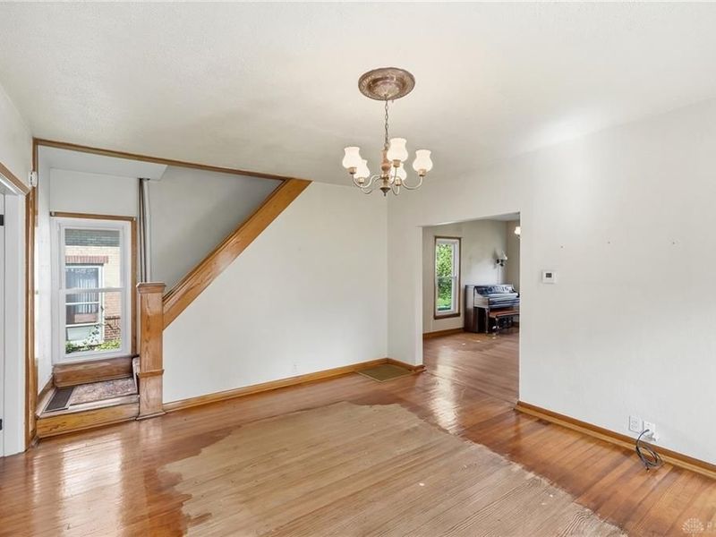 121 E Main Street, West Carrollton, OH 45449 Photo 6