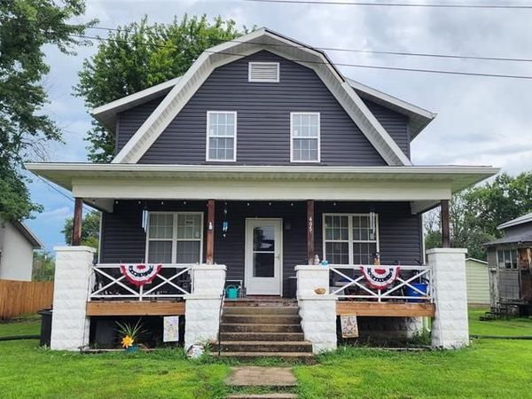 405 S Jefferson Street , Vandalia, MO 63382