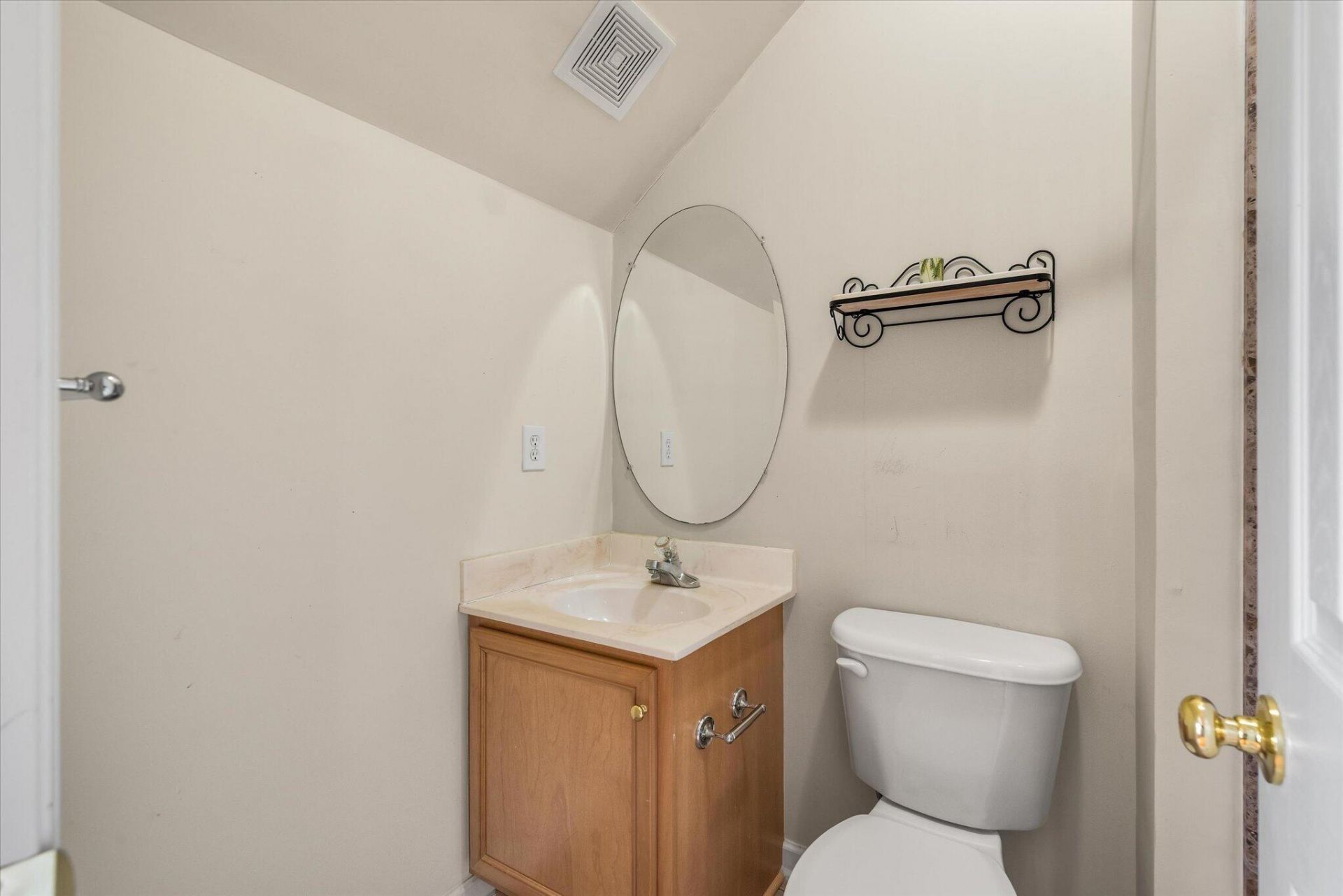 8316 Tyrian Path Photo 29