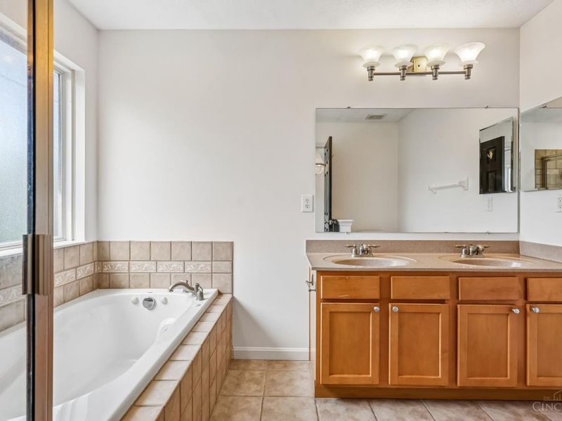 7235 Northgate Drive, Maineville, OH 45039 Photo 19