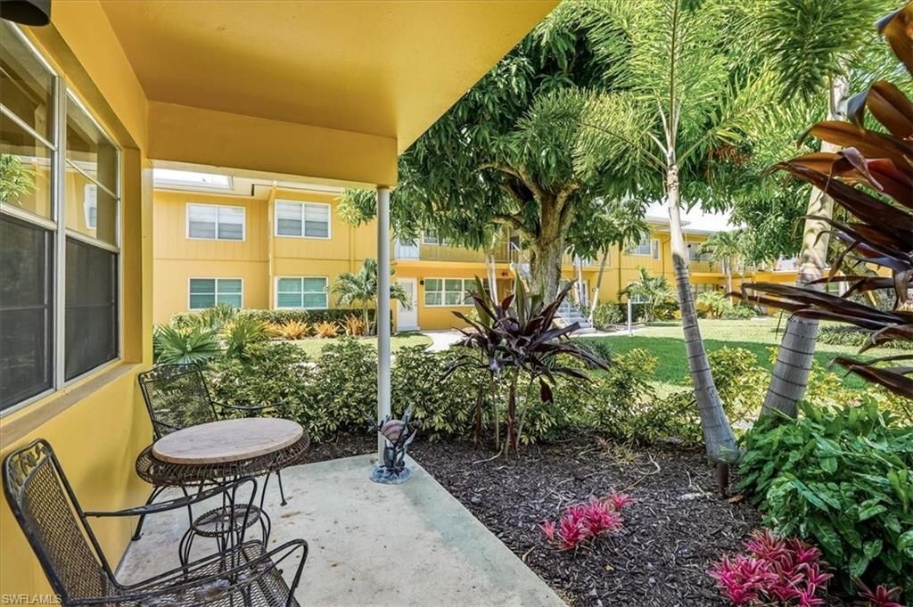 203 8th Ave S, Unit 203A, Naples, FL 34102 Photo