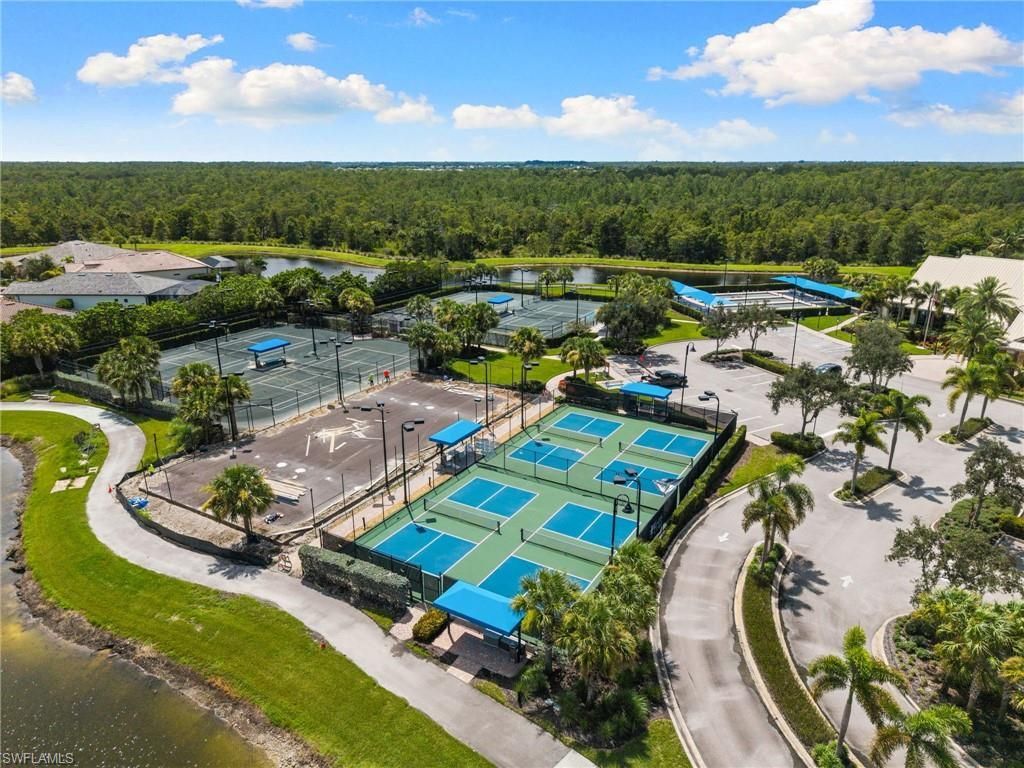 6907 Cocoplum St, Naples, FL 34114 Photo