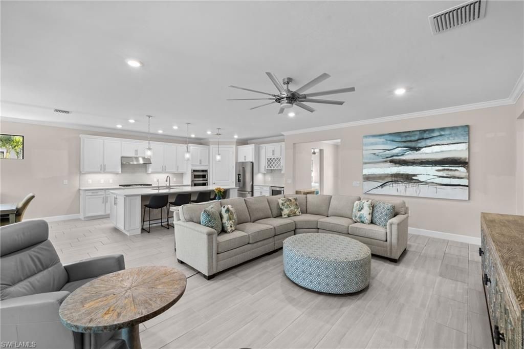 6907 Cocoplum St, Naples, FL 34114 Photo