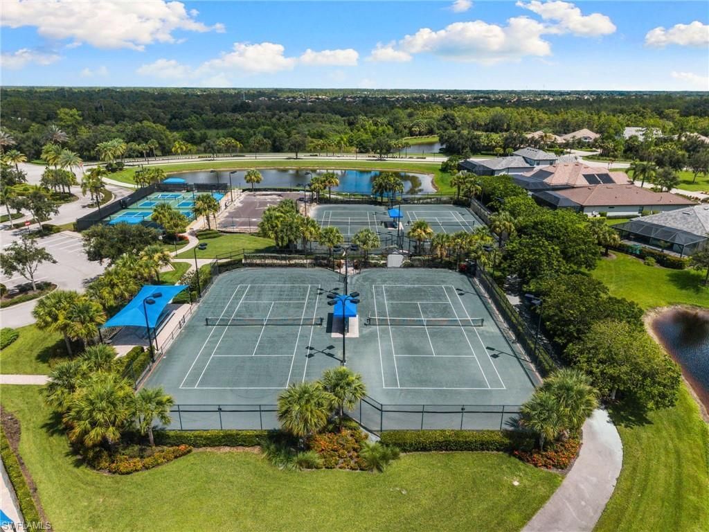 6907 Cocoplum St, Naples, FL 34114 Photo