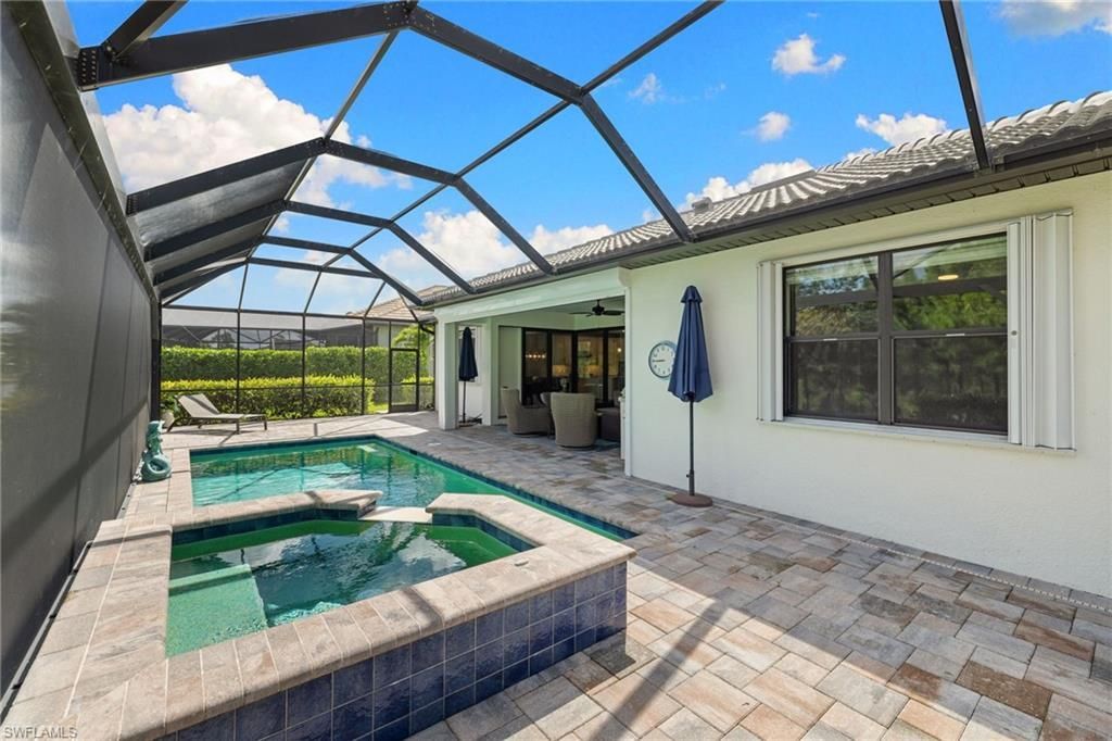 6907 Cocoplum St, Naples, FL 34114 Photo