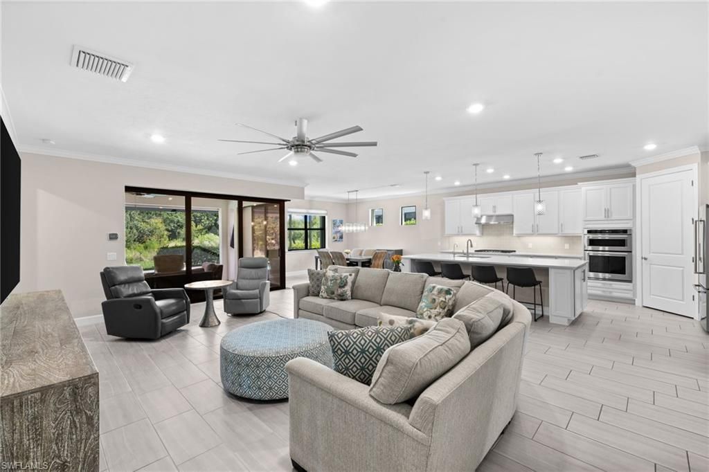 6907 Cocoplum St, Naples, FL 34114 Photo