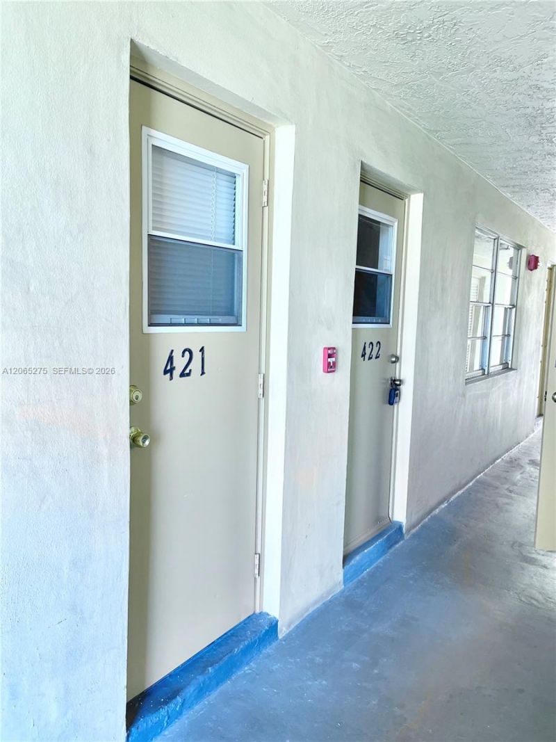2145 Pierce St , Unit 421, Hollywood, FL 33020 Photo