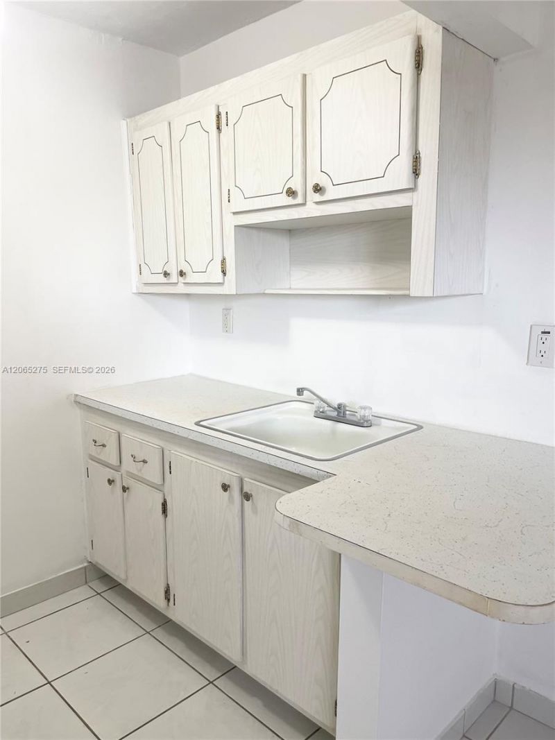2145 Pierce St , Unit 421, Hollywood, FL 33020 Photo