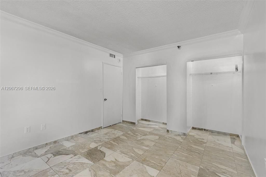 20505 E Country Club Dr, Unit 533, Aventura, FL 33180 Photo