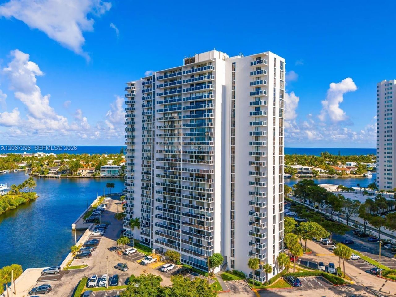 20505 E Country Club Dr, Unit 533, Aventura, FL 33180 Photo