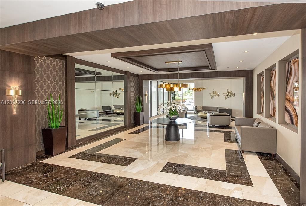 20505 E Country Club Dr, Unit 533, Aventura, FL 33180 Photo