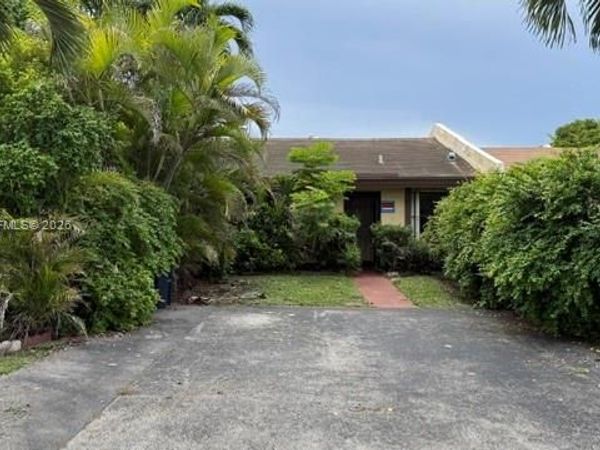 5416 SW 138th Ave , Miami, FL 33175