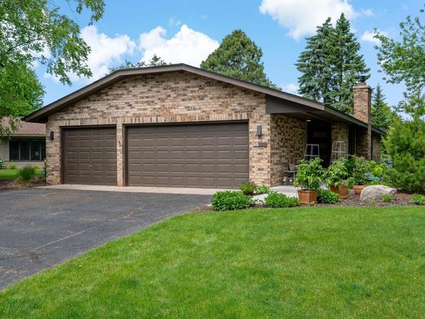 95 Holly Lane N, Plymouth, MN 55447