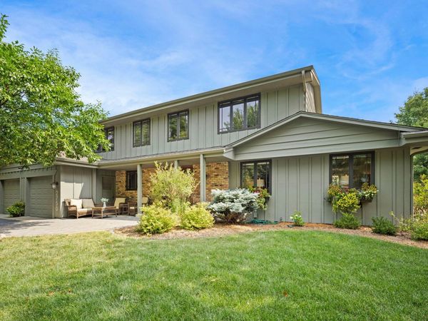 2750 Fountain Lane N, Plymouth, MN 55447
