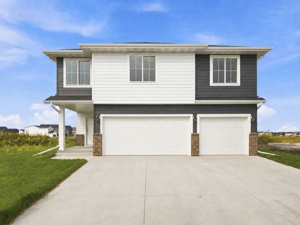 8529 61st Street S, Horace, ND 58047