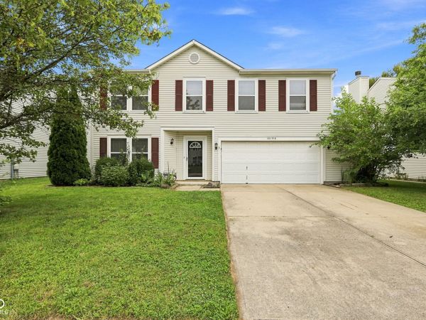 10198 Apple Blossom Circle, Fishers, IN 46038