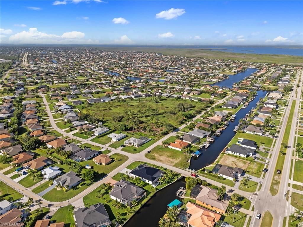 2509 SW 28th Ter, Cape Coral, FL 33914 Photo