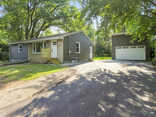2680 NICOLET DRIVE, Green Bay, WI 54311