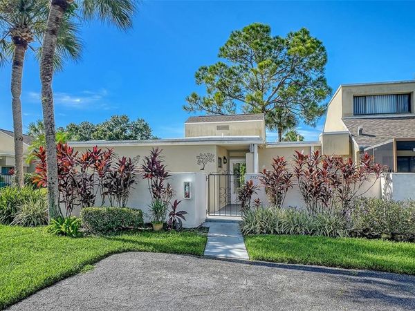 2761 HORSESHOE COURT , Unit Q4, SARASOTA, FL 34235