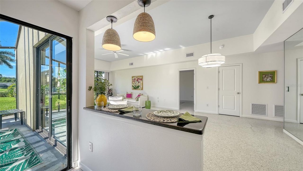 2761 Horseshoe Court, Unit Q4, Sarasota, FL 34235 Photo