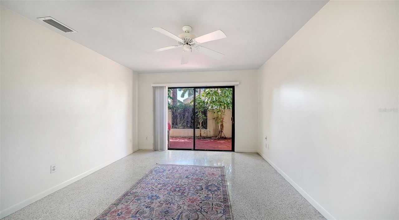 2761 Horseshoe Court, Unit Q4, Sarasota, FL 34235 Photo